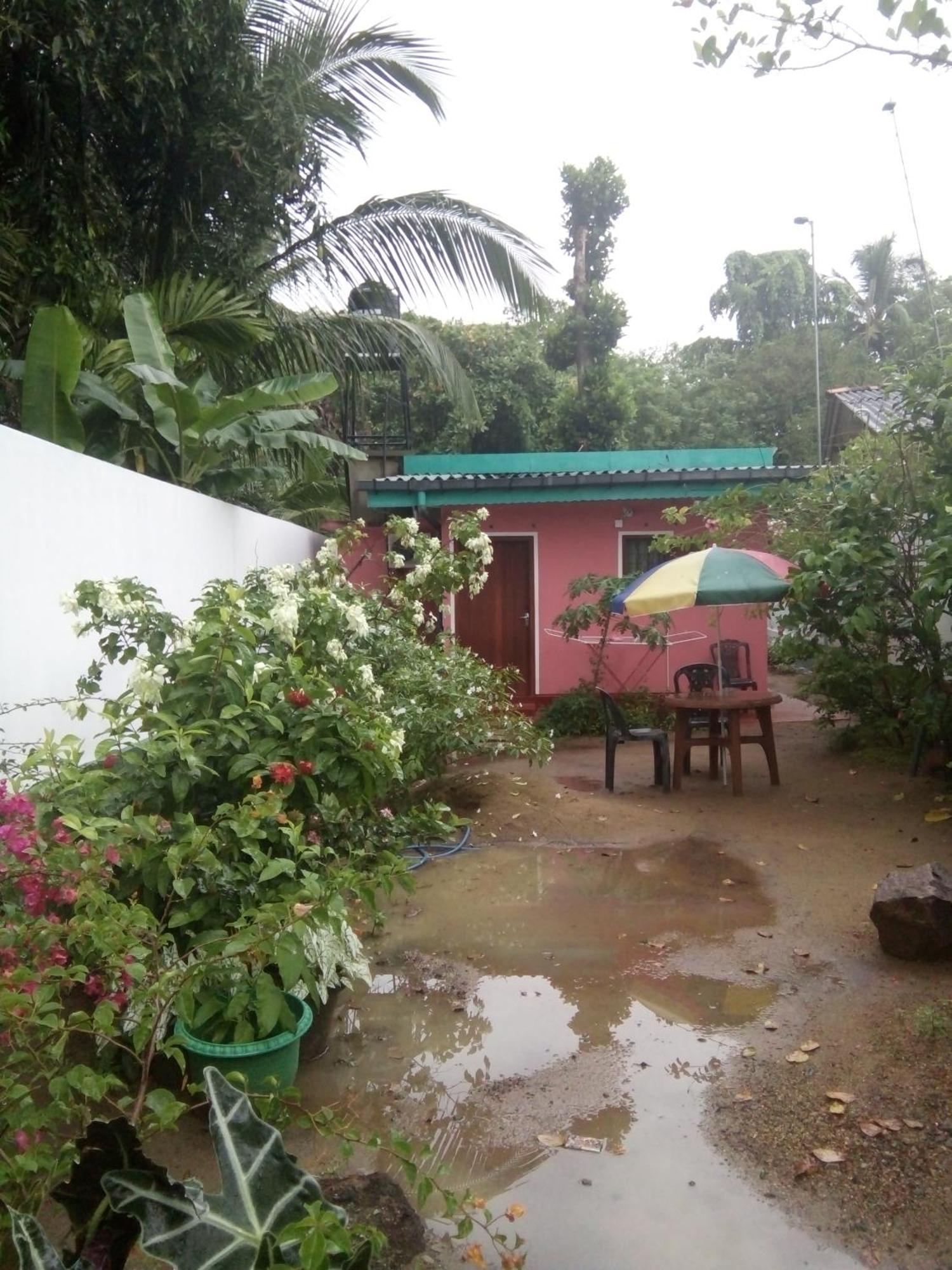 Little Pink House Mirissa Exterior foto